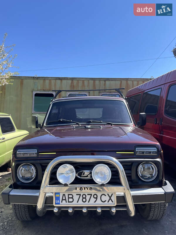 Позашляховик / Кросовер ВАЗ / Lada 21213 Niva 2004 в Гайсину