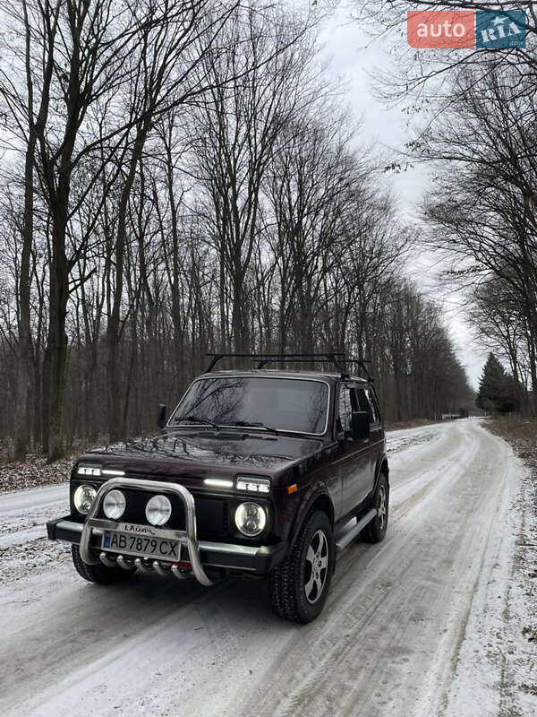 Позашляховик / Кросовер ВАЗ / Lada 21213 Niva 2004 в Гайсину