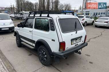 Внедорожник / Кроссовер ВАЗ 21213 Niva 2004 в 