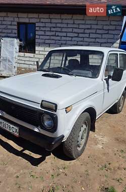 Позашляховик / Кросовер ВАЗ 21213 Niva 1995 в Тростянці
