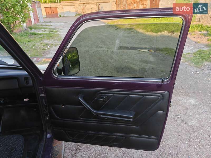 Внедорожник / Кроссовер ВАЗ / Lada 21213 Niva 2005 в Чернигове