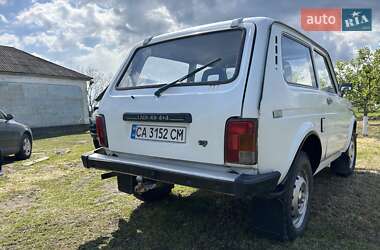 Внедорожник / Кроссовер ВАЗ 21213 Niva 2000 в 