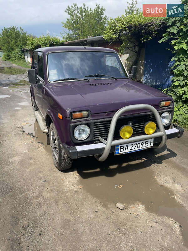 Внедорожник / Кроссовер ВАЗ 21213 Niva 2004 в 