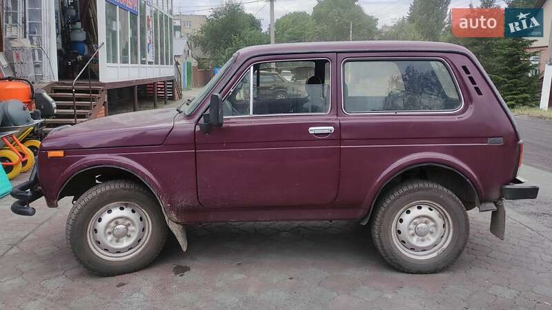 Позашляховик / Кросовер ВАЗ / Lada 21213 Niva 1995 в Краснограді