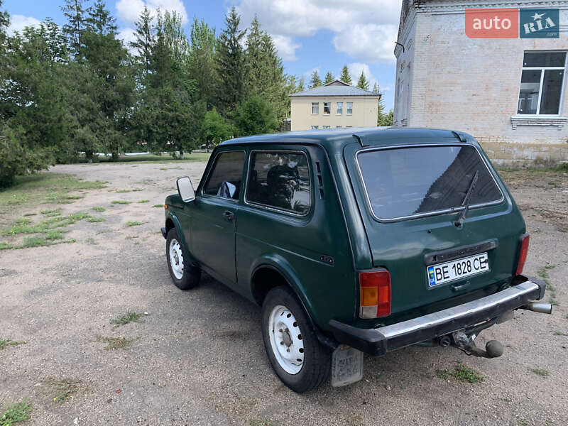 Позашляховик / Кросовер ВАЗ / Lada 21213 Niva 2001 в Бобринці