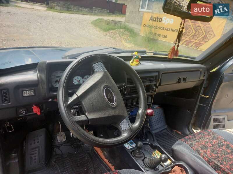 Внедорожник / Кроссовер ВАЗ / Lada 21213 Niva 2005 в Путиле