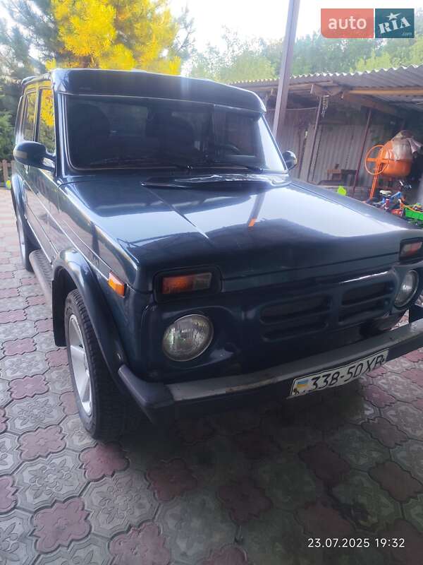 Внедорожник / Кроссовер ВАЗ / Lada 21213 Niva 2003 в Бабаях