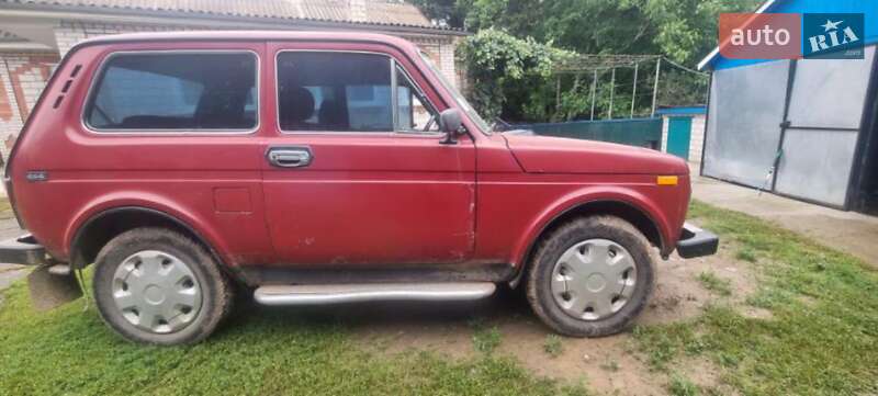 Позашляховик / Кросовер ВАЗ / Lada 21213 Niva 1995 в Немирові