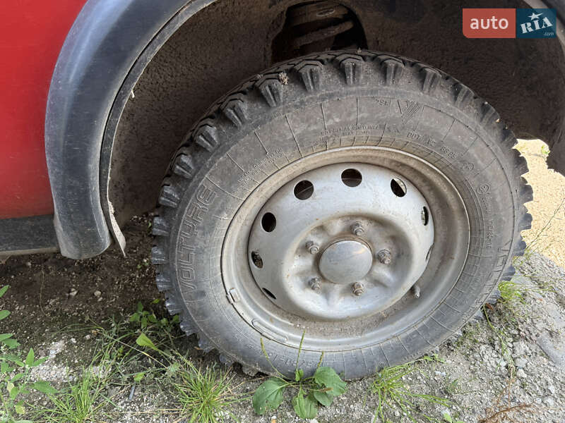 Внедорожник / Кроссовер ВАЗ / Lada 21213 Niva 1995 в Волочиске
