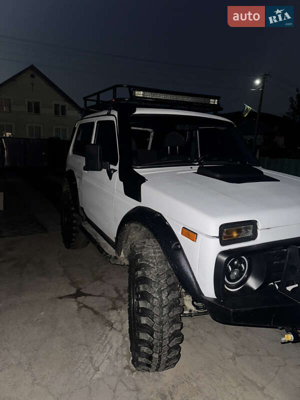 Позашляховик / Кросовер ВАЗ / Lada 21213 Niva 2005 в Ужгороді