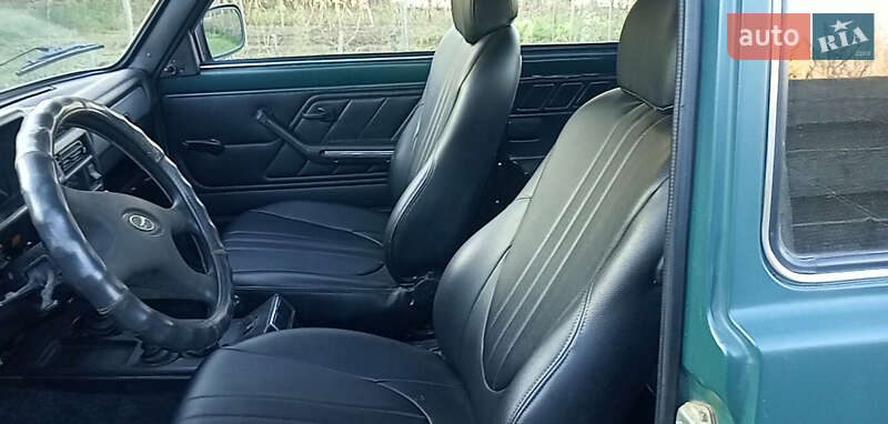 Внедорожник / Кроссовер ВАЗ / Lada 21213 Niva 2005 в Чернигове фото 7 Внедорожник / Кроссовер ВАЗ / Lada 21213 Niva 2005 в Чернигове