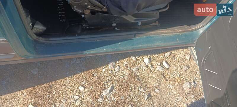 Внедорожник / Кроссовер ВАЗ / Lada 21213 Niva 2002 в Гайсине