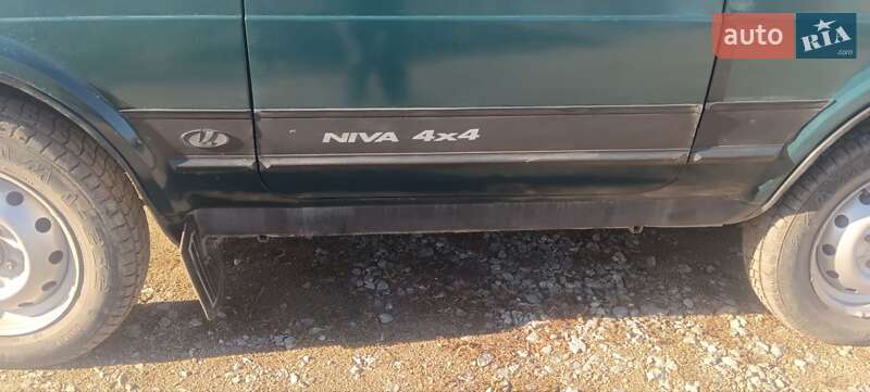 Внедорожник / Кроссовер ВАЗ / Lada 21213 Niva 2002 в Гайсине