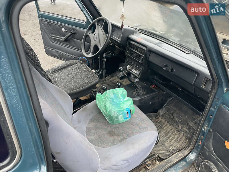 Внедорожник / Кроссовер ВАЗ / Lada 21213 Niva 2004 в Полтаве