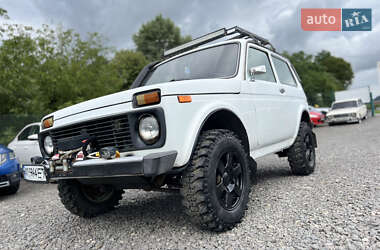 Внедорожник / Кроссовер ВАЗ 21213 Niva 2003 в Хусте