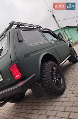 Позашляховик / Кросовер ВАЗ 21213 Niva 2003 в Хусті