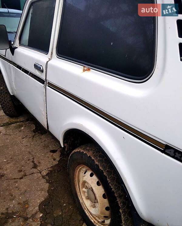Внедорожник / Кроссовер ВАЗ / Lada 21213 Niva 2003 в Одессе фото 4 Внедорожник / Кроссовер ВАЗ / Lada 21213 Niva 2003 в Одессе
