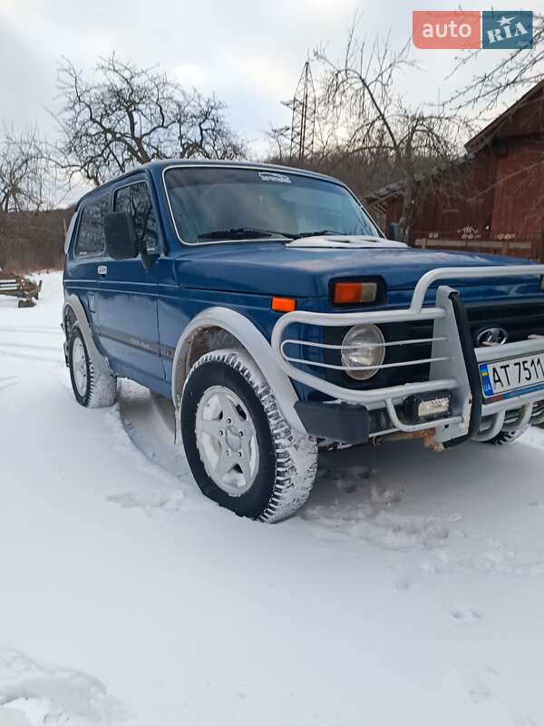 Внедорожник / Кроссовер ВАЗ / Lada 21213 Niva 2004 в Коломые