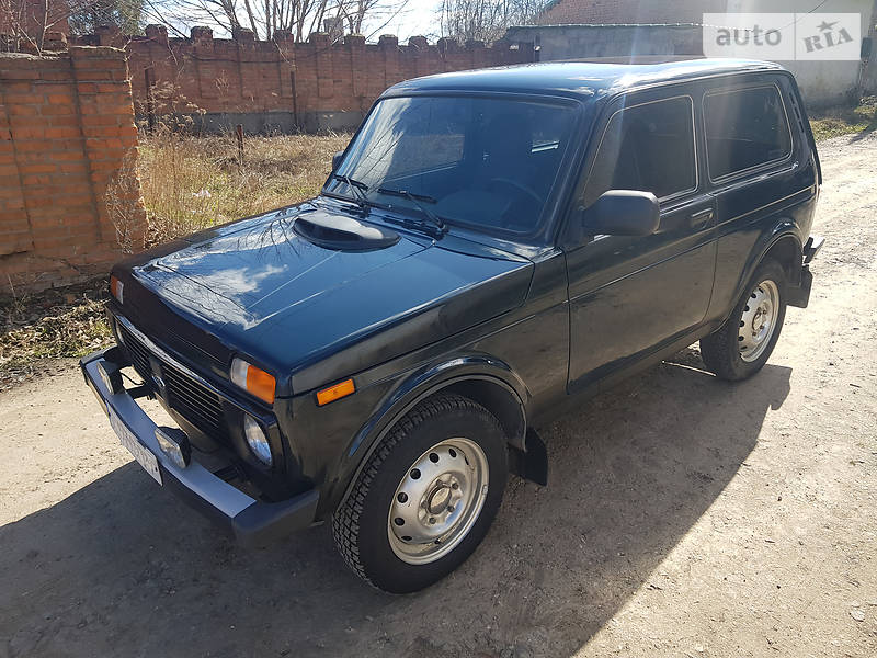 Позашляховик / Кросовер ВАЗ / Lada 21214 / 4x4 2015 в Хмельницькому