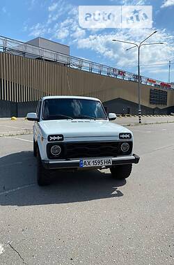 Внедорожник / Кроссовер ВАЗ / Lada 21214 / 4x4 2006 в Харькове