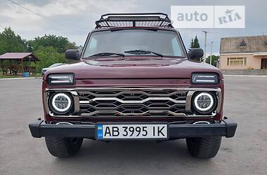 Позашляховик / Кросовер ВАЗ / Lada 21214 / 4x4 2013 в Жмеринці