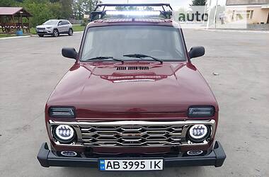 Позашляховик / Кросовер ВАЗ / Lada 21214 / 4x4 2013 в Жмеринці