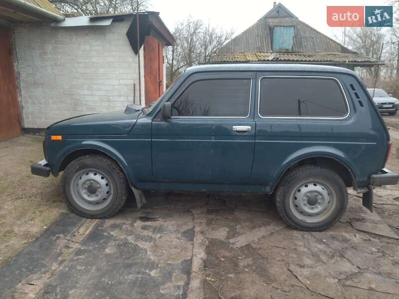 Хэтчбек ВАЗ / Lada 21214 / 4x4 2012 в Александрие