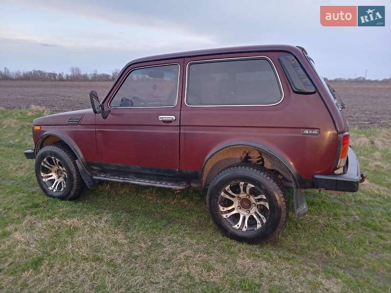 Позашляховик / Кросовер ВАЗ / Lada 21214 / 4x4 2007 в Козелеці