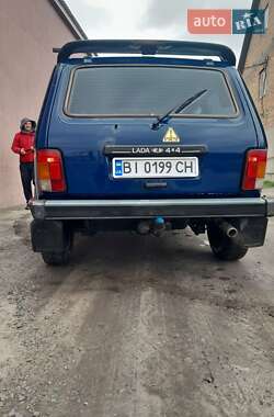 Внедорожник / Кроссовер ВАЗ / Lada 21214 / 4x4 2009 в Шишаки