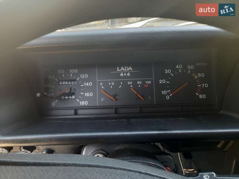 Внедорожник / Кроссовер ВАЗ / Lada 21214 / 4x4 2008 в Киеве