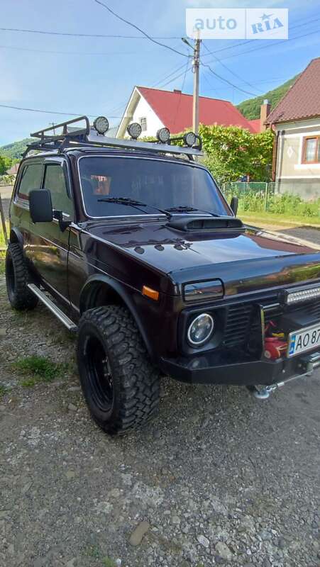 Позашляховик / Кросовер ВАЗ / Lada 21214 / 4x4 2008 в Тячеві