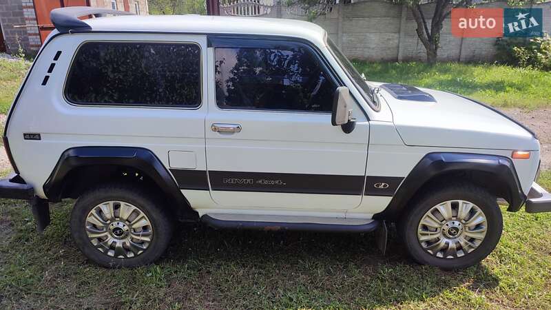 Внедорожник / Кроссовер ВАЗ / Lada 21214 / 4x4 2009 в Константиновке (Краматорского района) фото 4 Внедорожник / Кроссовер ВАЗ / Lada 21214 / 4x4 2009 в Константиновке (Краматорского района)