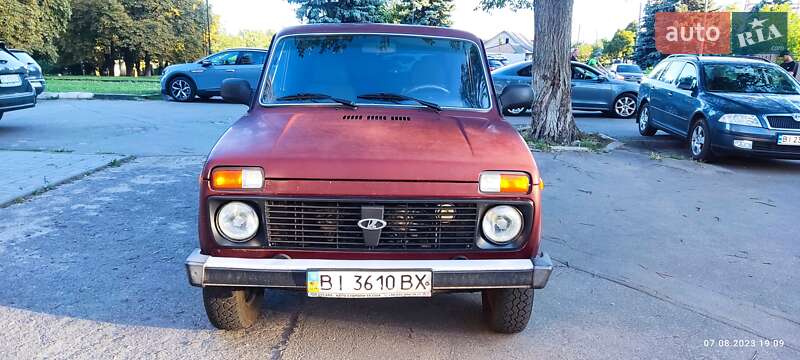 Позашляховик / Кросовер ВАЗ / Lada 21214 / 4x4 2013 в Лубнах