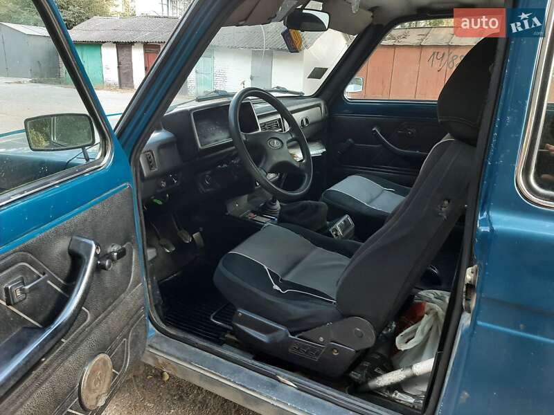 Позашляховик / Кросовер ВАЗ / Lada 21214 / 4x4 2006 в Кропивницькому