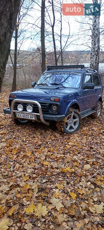 Позашляховик / Кросовер ВАЗ / Lada 21214 / 4x4 2009 в Харкові