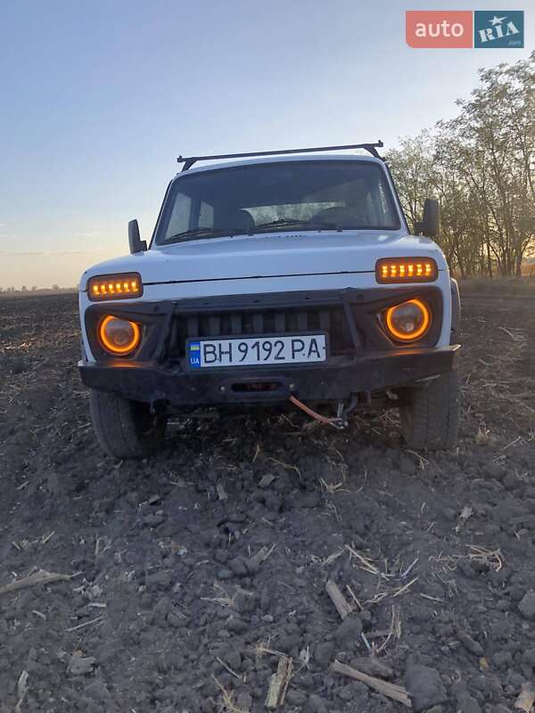 Внедорожник / Кроссовер ВАЗ / Lada 21214 / 4x4 2008 в Арцизе