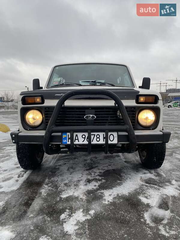 Внедорожник / Кроссовер ВАЗ / Lada 21214 / 4x4 2007 в Киеве