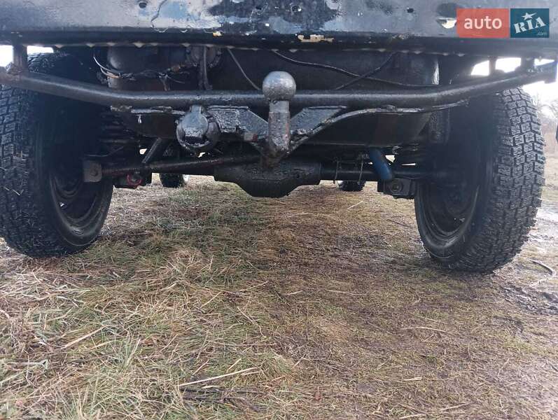 Внедорожник / Кроссовер ВАЗ / Lada 21214 / 4x4 2003 в Чугуеве