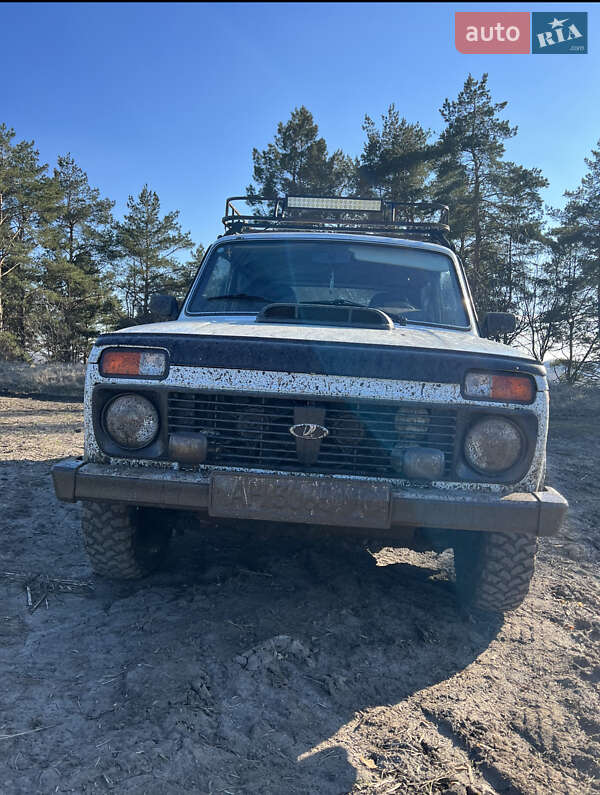 Внедорожник / Кроссовер ВАЗ / Lada 21214 / 4x4 2009 в Обухове