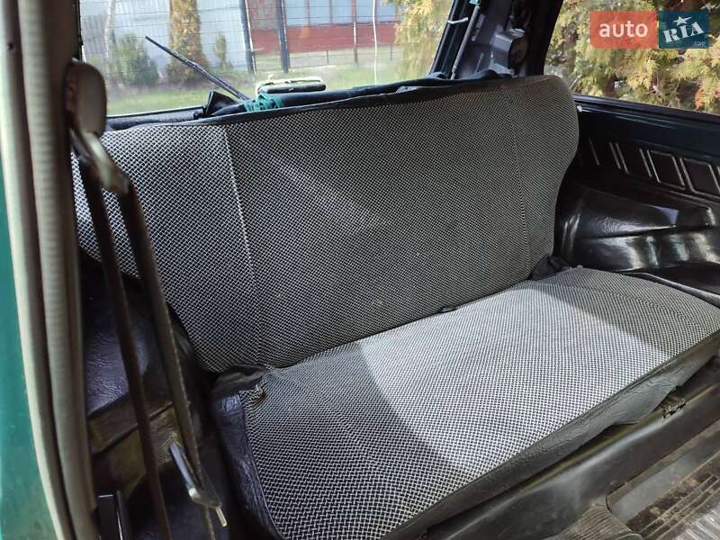 Внедорожник / Кроссовер ВАЗ / Lada 21214 / 4x4 2006 в Корсуне-Шевченковском