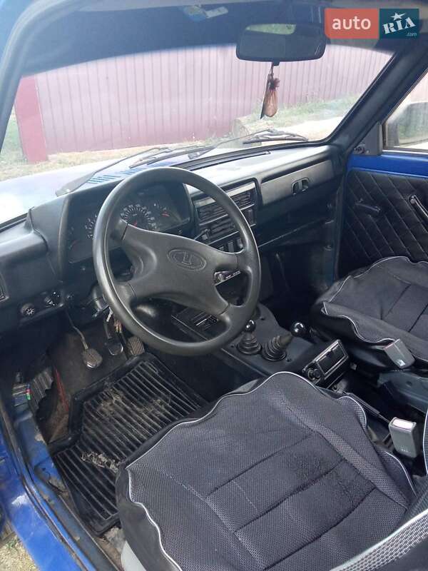 Позашляховик / Кросовер ВАЗ / Lada 21214 / 4x4 2010 в Глухові