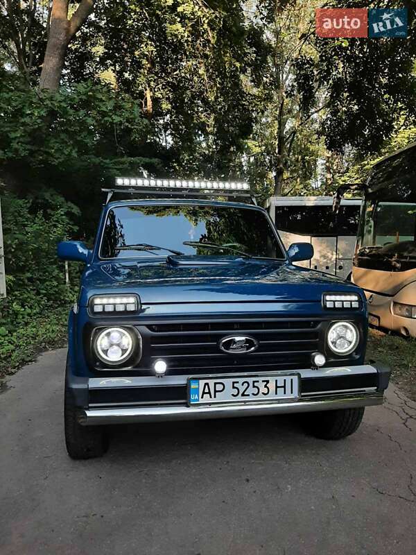 Внедорожник / Кроссовер ВАЗ / Lada 21214 / 4x4 2011 в Киеве