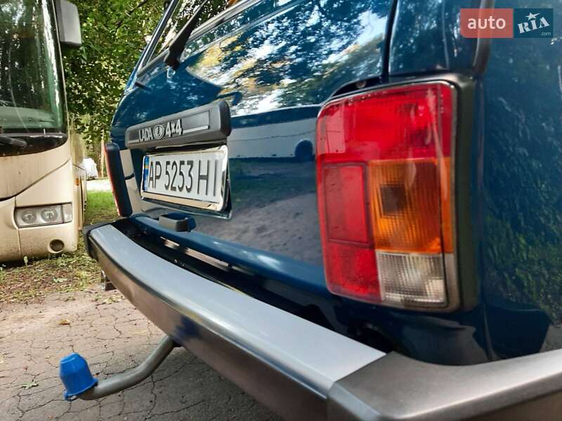 Внедорожник / Кроссовер ВАЗ / Lada 21214 / 4x4 2011 в Киеве