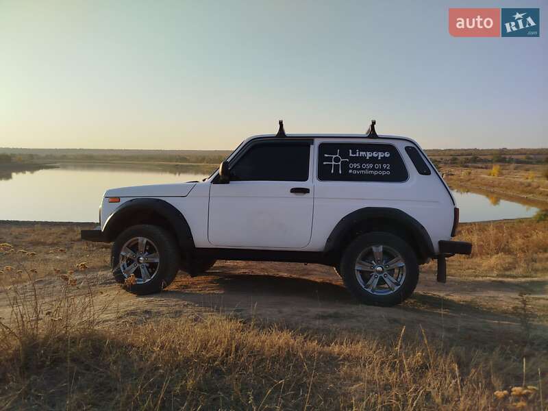 Внедорожник / Кроссовер ВАЗ / Lada 21214 / 4x4 2012 в Краматорске
