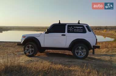 Внедорожник / Кроссовер ВАЗ 21214 / 4x4 2012 в 