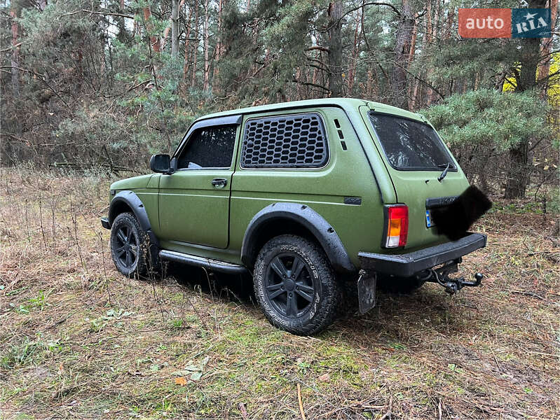 Позашляховик / Кросовер ВАЗ / Lada 21214 / 4x4 2010 в Дніпрі