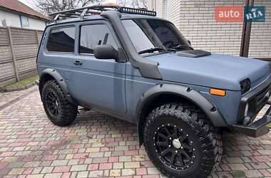 Внедорожник / Кроссовер ВАЗ 21214 / 4x4 2010 в 