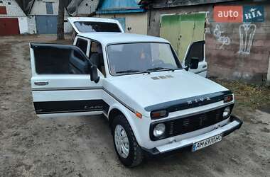 Внедорожник / Кроссовер ВАЗ / Lada 21214 / 4x4 2008 в Житомире