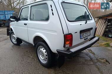 Позашляховик / Кросовер ВАЗ / Lada 21214 / 4x4 2015 в Тульчині