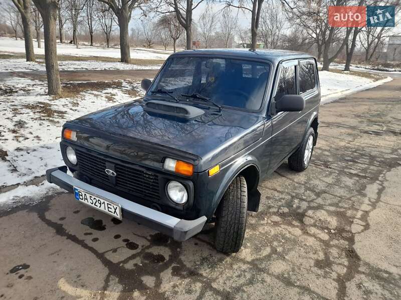 Позашляховик / Кросовер ВАЗ / Lada 21214 / 4x4 2012 в Побужському